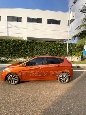 Hyundai Accent SE Hatchback 2017 Orange