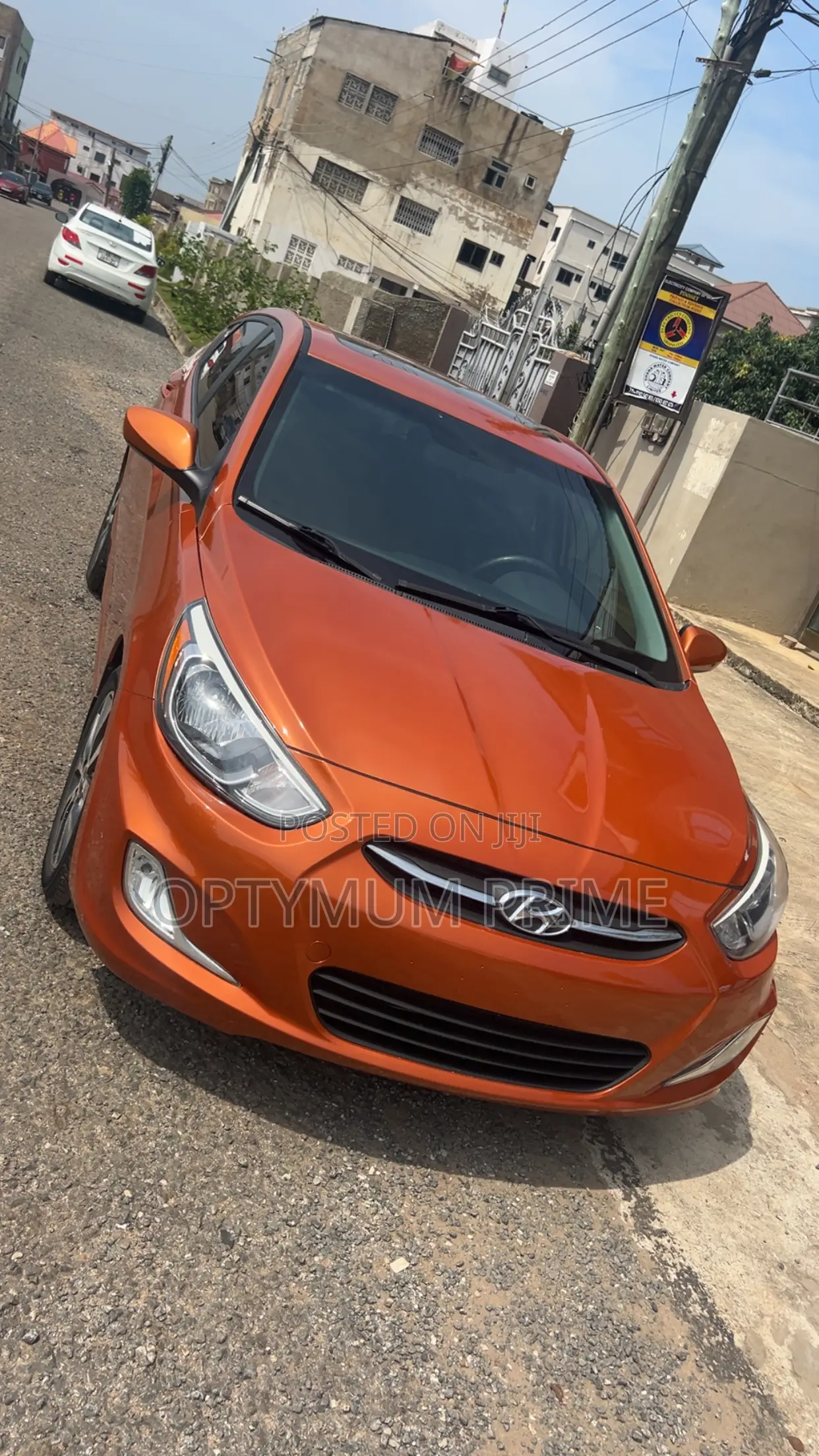 Hyundai Accent SE Hatchback 2017 Orange