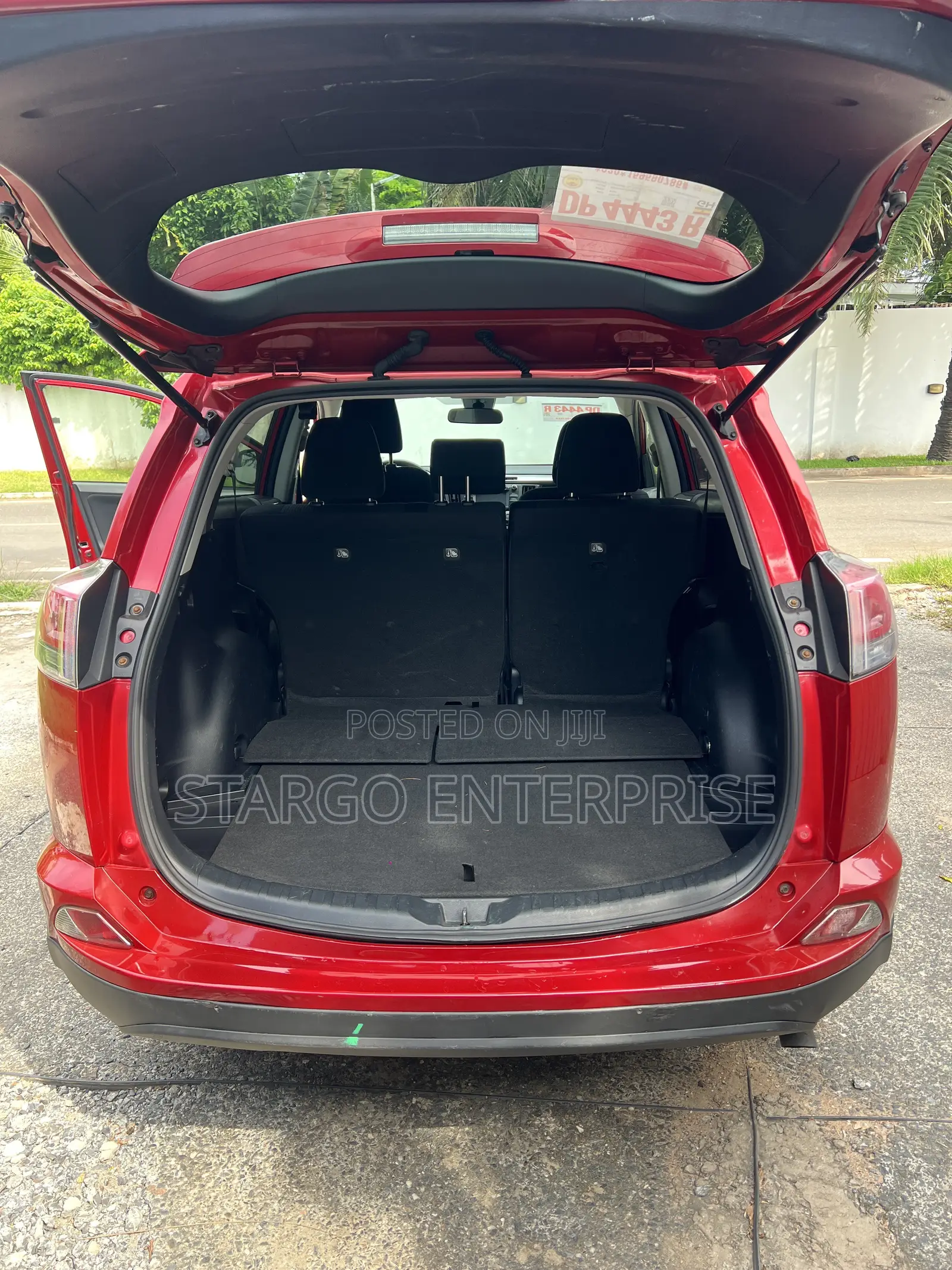 Toyota RAV4 LE AWD (2.5L 4cyl 6A) 2017 Red