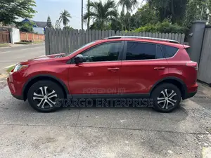 Toyota RAV4 LE AWD (2.5L 4cyl 6A) 2017 Red