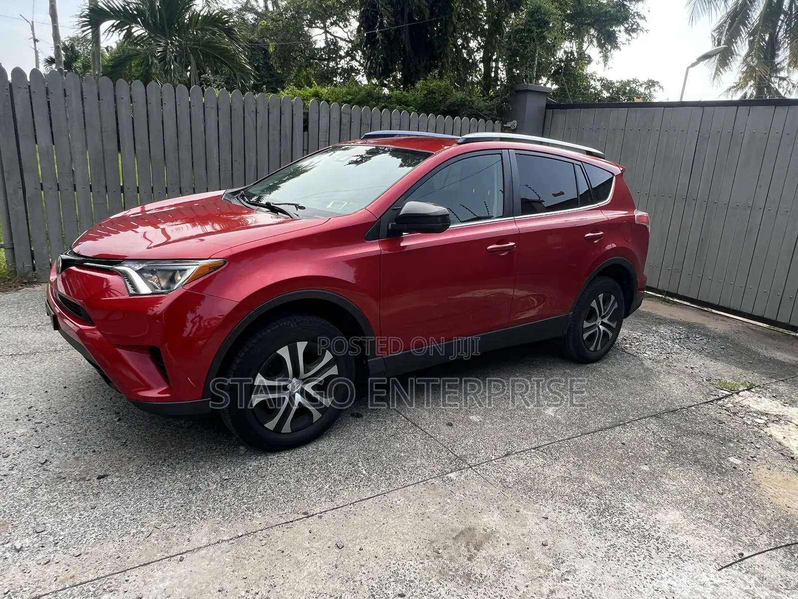 Toyota RAV4 LE AWD (2.5L 4cyl 6A) 2017 Red