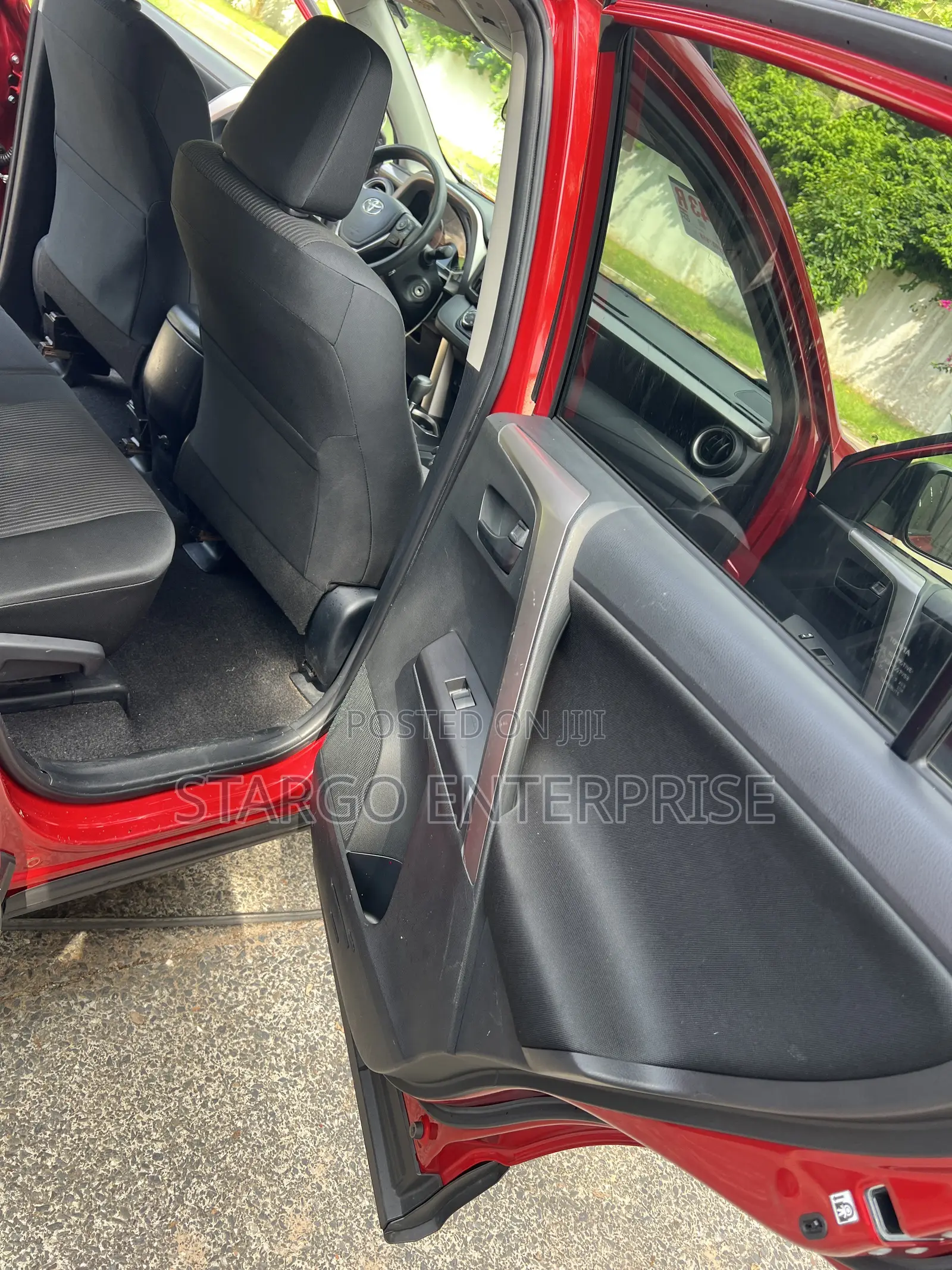 Toyota RAV4 LE AWD (2.5L 4cyl 6A) 2017 Red