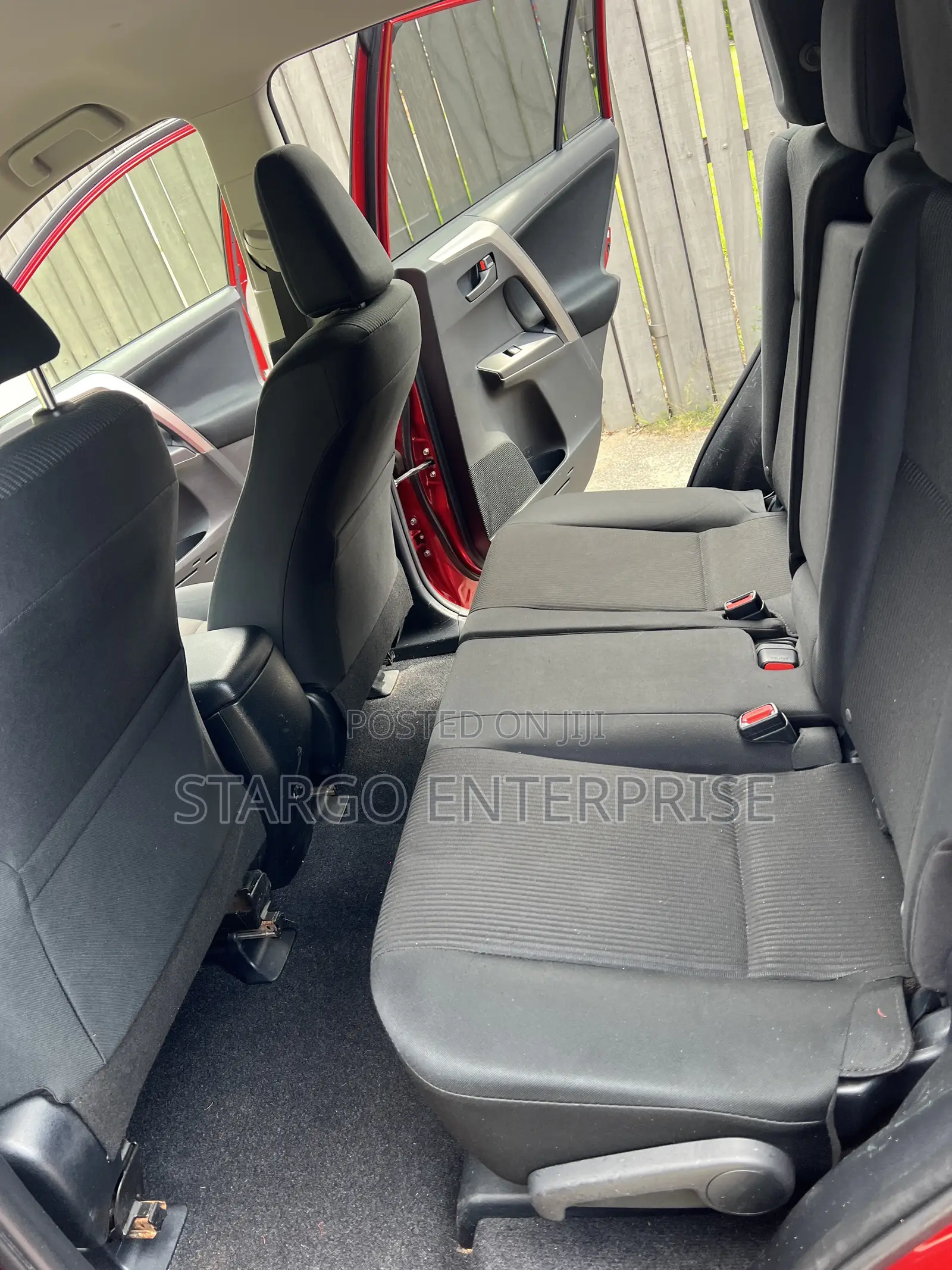 Toyota RAV4 LE AWD (2.5L 4cyl 6A) 2017 Red