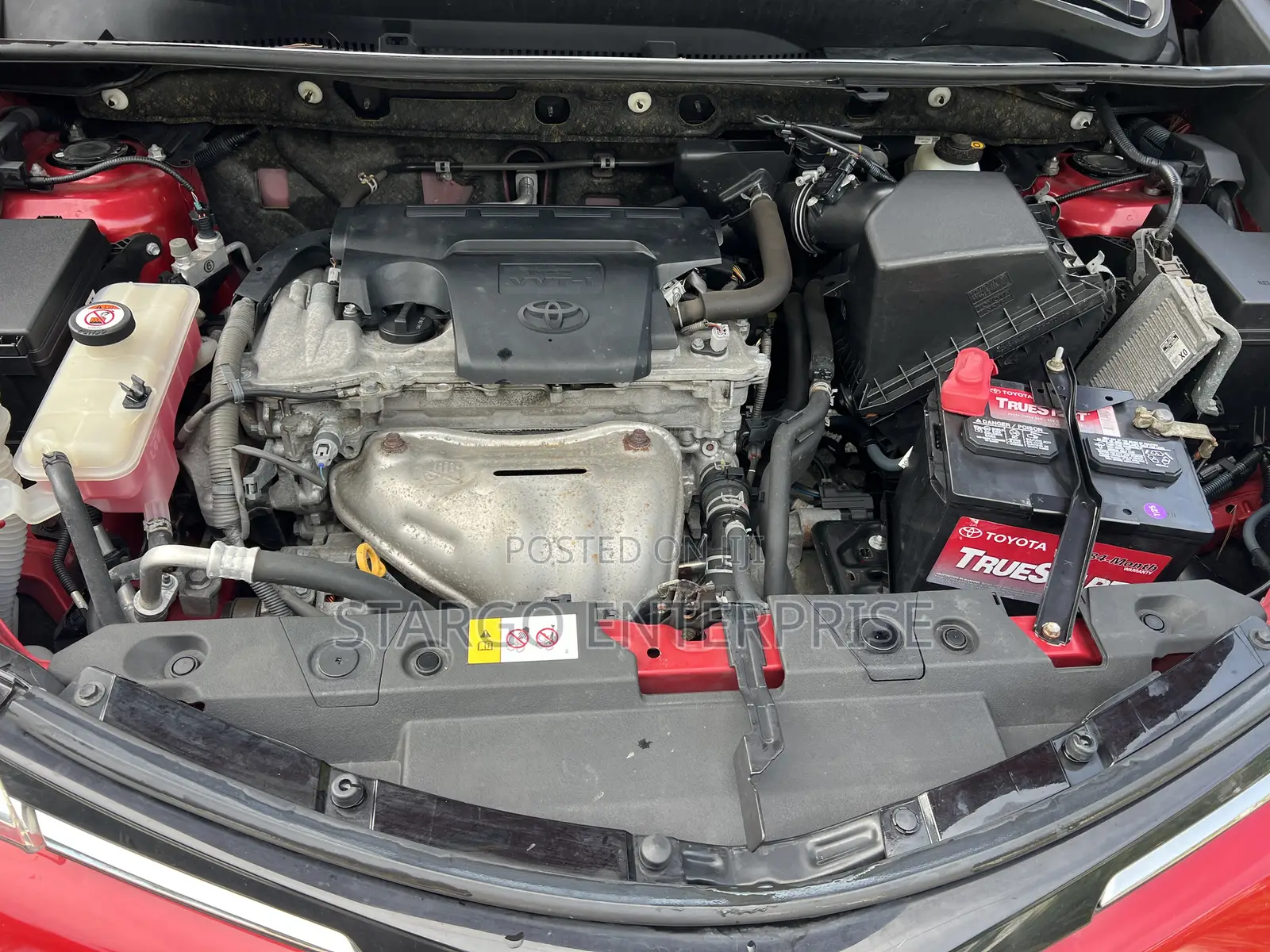 Toyota RAV4 LE AWD (2.5L 4cyl 6A) 2017 Red
