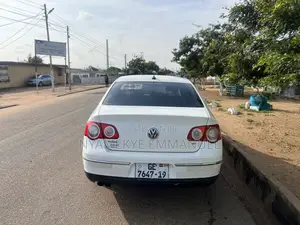 Volkswagen Passat 2.0T Wolfsburg Edition 2019 White