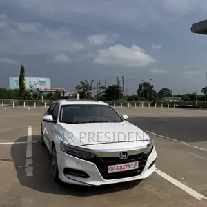 Honda Accord Touring 2018 White