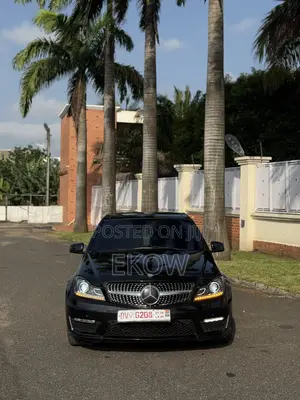 Mercedes-Benz C250 2013 Black