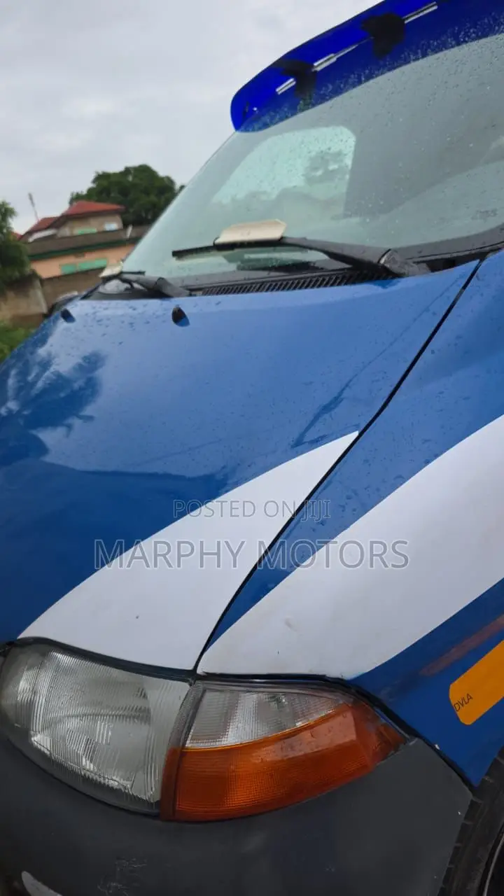Toyota HiAce 2008 Blue