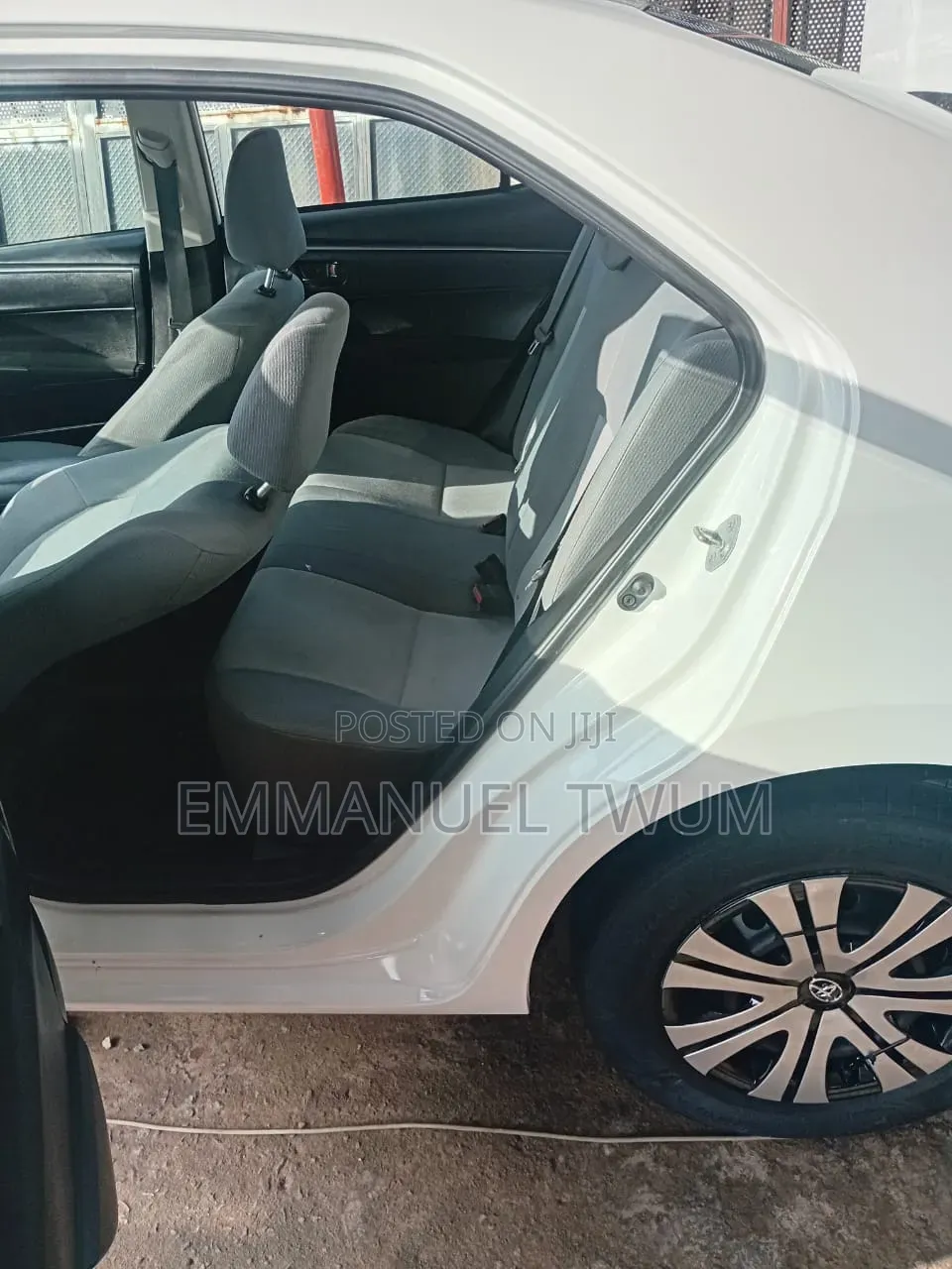 Toyota Corolla 2015 White