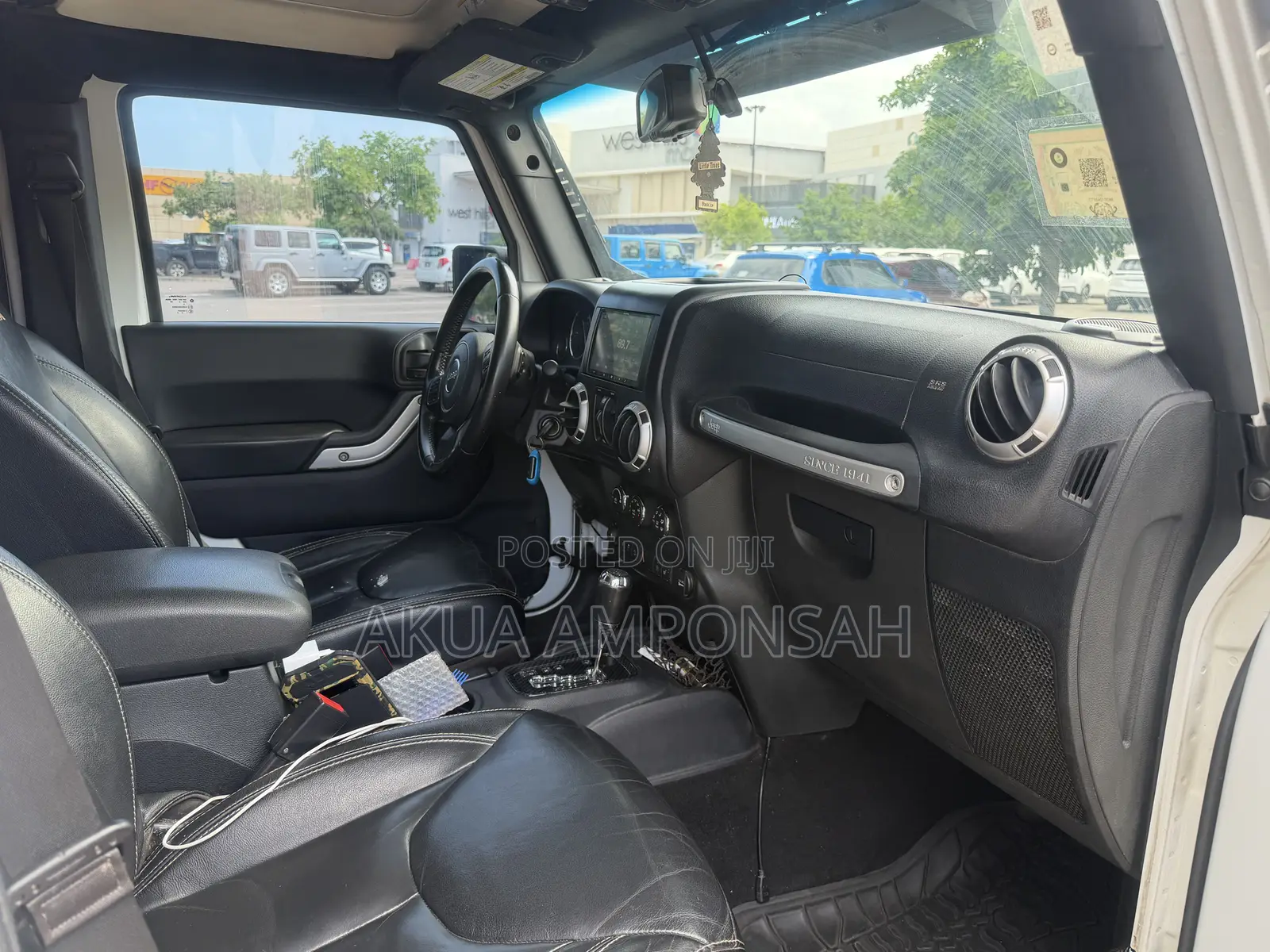 Jeep Wrangler Unlimited Sahara 4dr SUV 4WD (3.6L 6cyl 6M) 2015 White