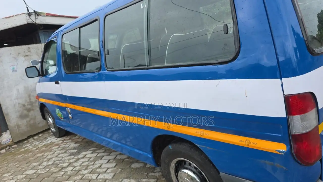 Toyota HiAce 2008 Blue