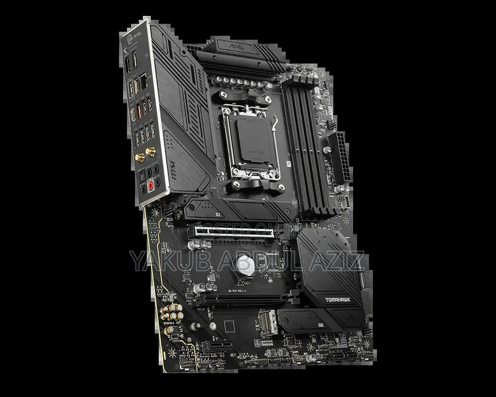 Ryzen 7 7700x With Cooler Plus 32gig Ddr5 RGB Ram