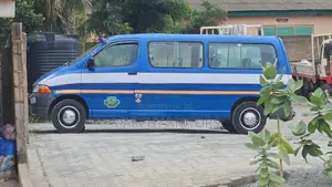 Toyota HiAce 2008 Blue