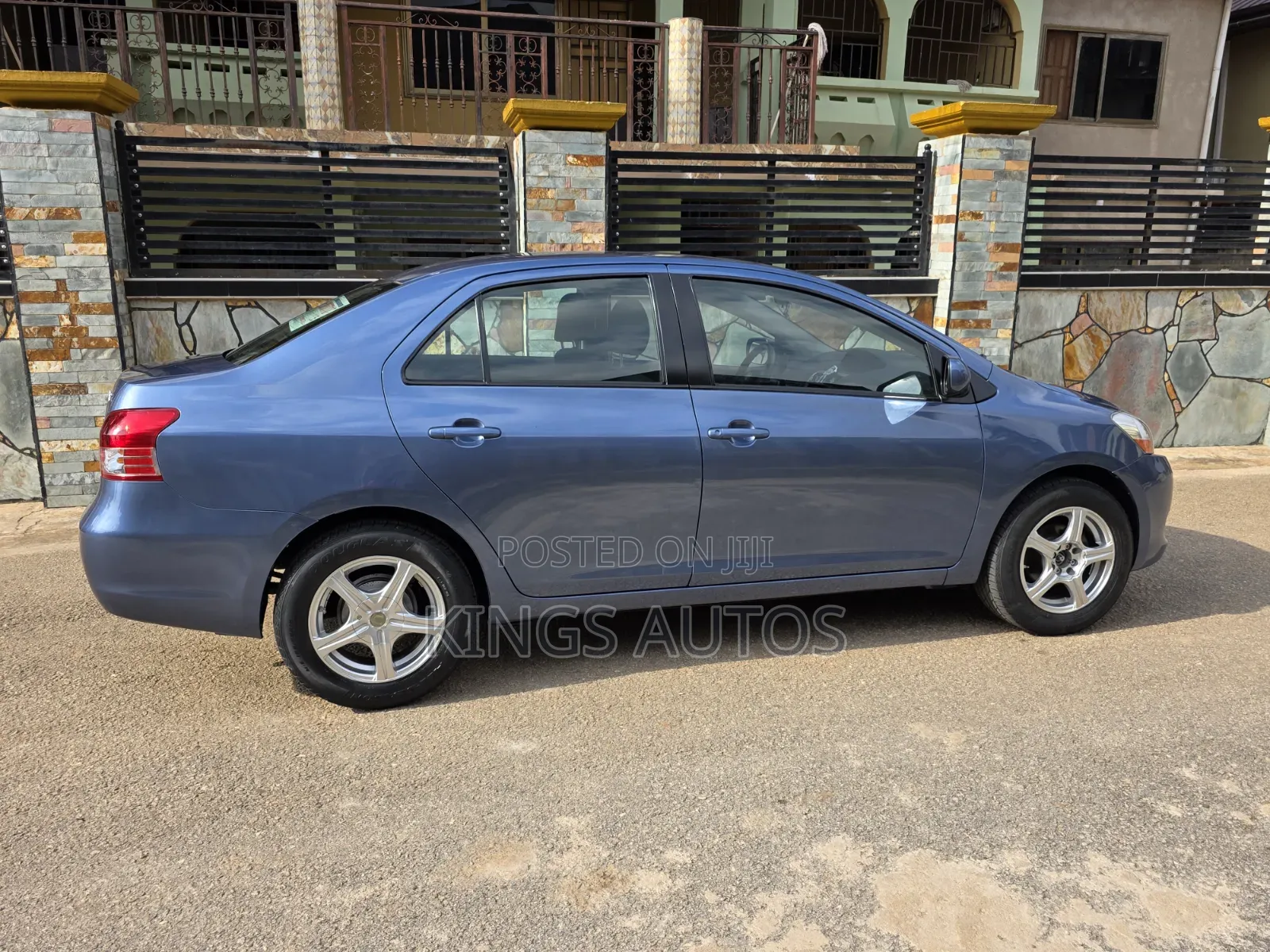 Toyota Yaris 2012 Blue