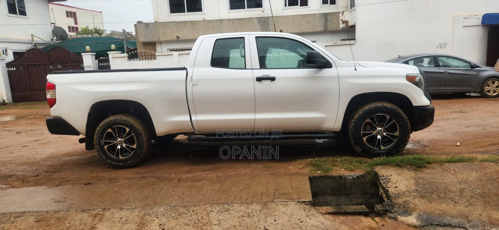 Toyota Tundra 2018 White