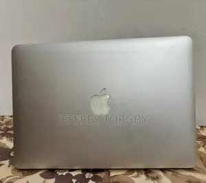 Laptop Apple MacBook Pro 2015 8GB Intel Core i5 SSD 128GB