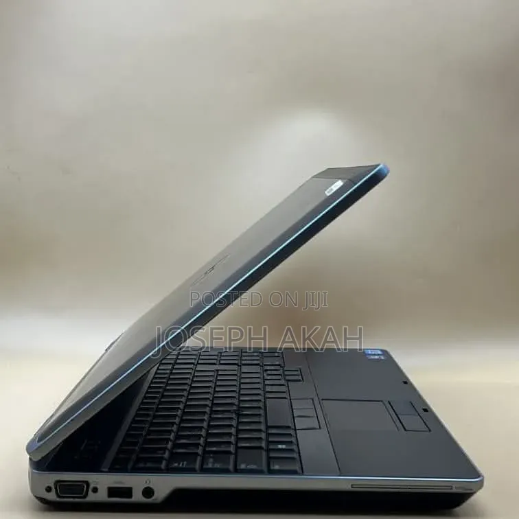 Laptop Dell Latitude E6530 4GB Intel Core 7 SSD 256GB