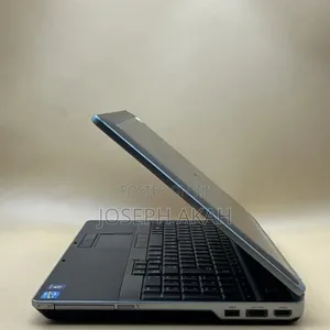 Laptop Dell Latitude E6530 4GB Intel Core 7 SSD 256GB