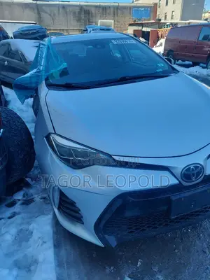 Toyota Corolla SE Special Edition 4dr Sedan (1.8L 4cyl CVT) 2017 Silver