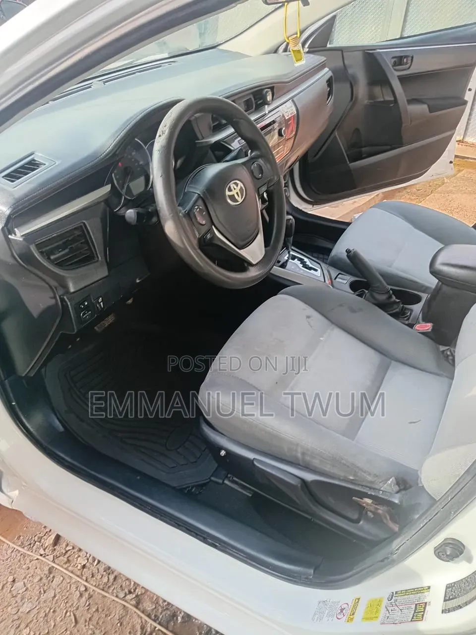 Toyota Corolla 2015 White