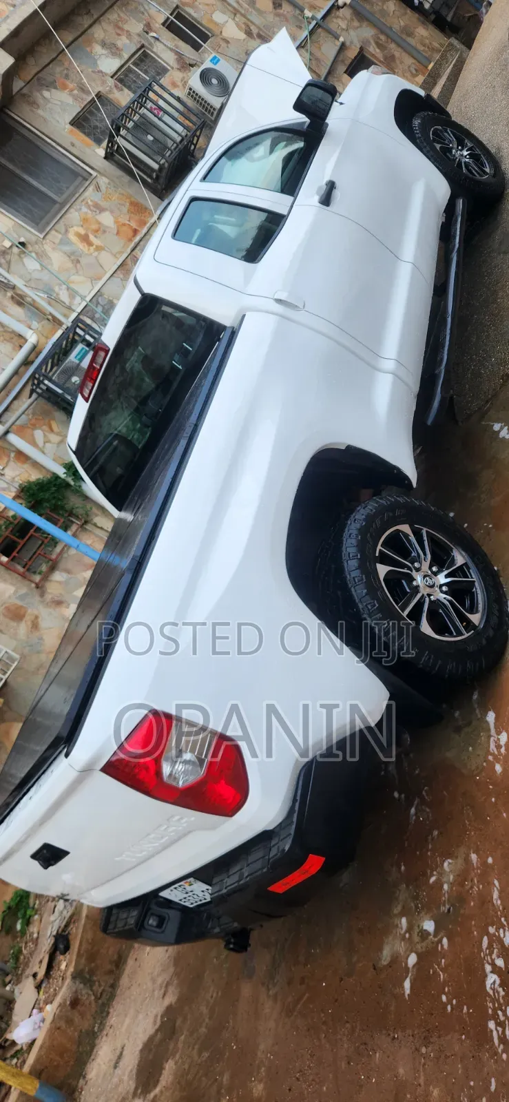 Toyota Tundra 2018 White