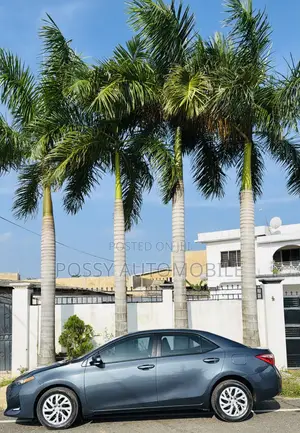 Toyota Corolla LE Eco (1.8L 4cyl 2A) 2018 Blue