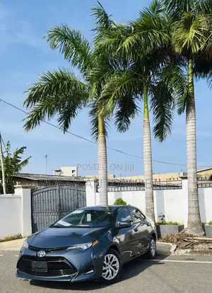Toyota Corolla LE Eco (1.8L 4cyl 2A) 2018 Blue