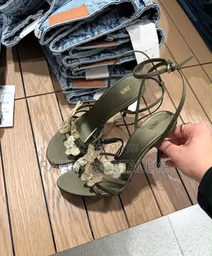 Ladies Quality Heels 3689