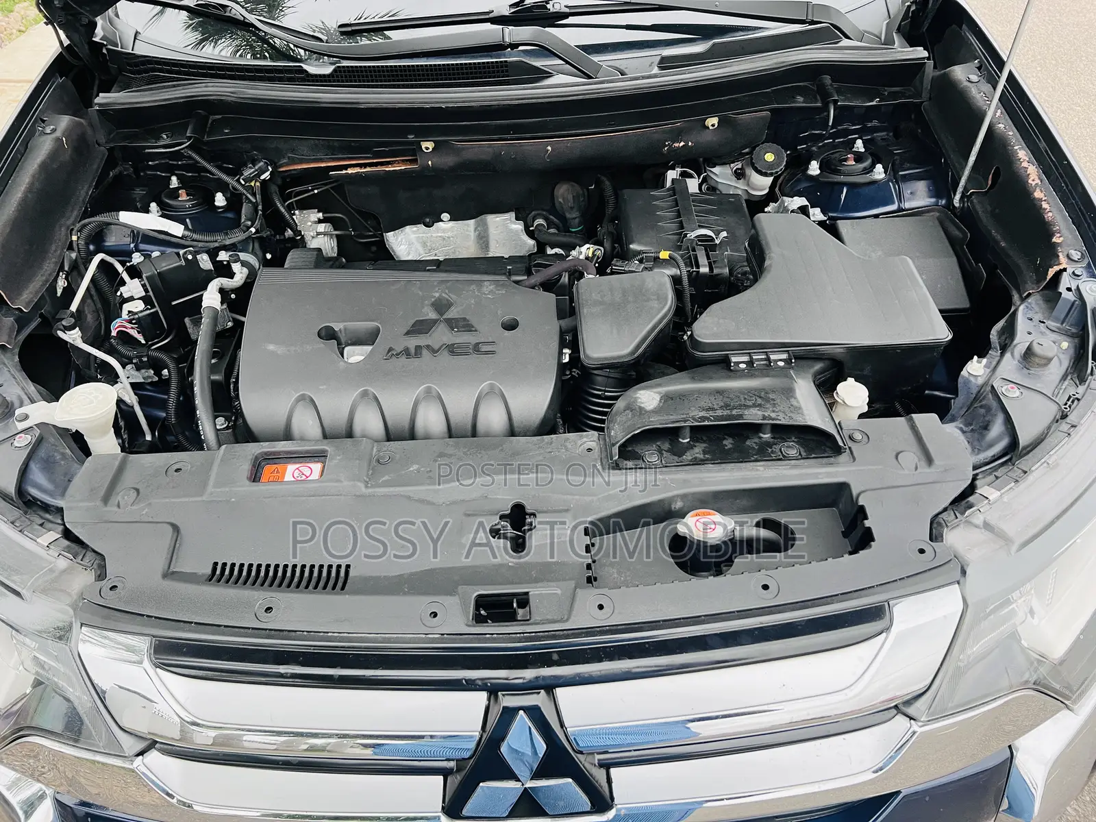 Mitsubishi Outlander LE FWD 2018 Blue