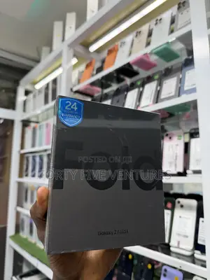New Samsung Galaxy Z Fold4 512 GB Black