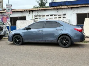 Toyota Corolla 2015 Gray