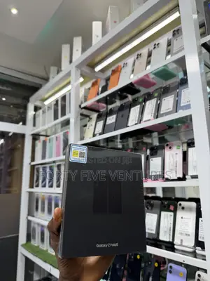 New Samsung Galaxy Fold 5G 512 GB Black