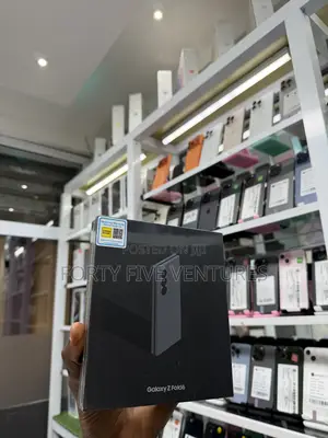 New Samsung Galaxy Z Fold6 512 GB White