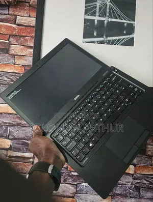 Laptop Dell Latitude 5280 8GB Intel Core i5 SSD 128GB