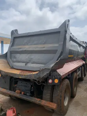 Tipper Truck