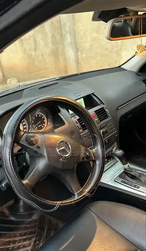 Mercedes-Benz C250 2013 Black