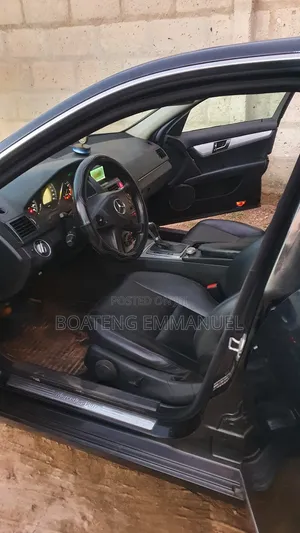 Mercedes-Benz C250 2013 Black