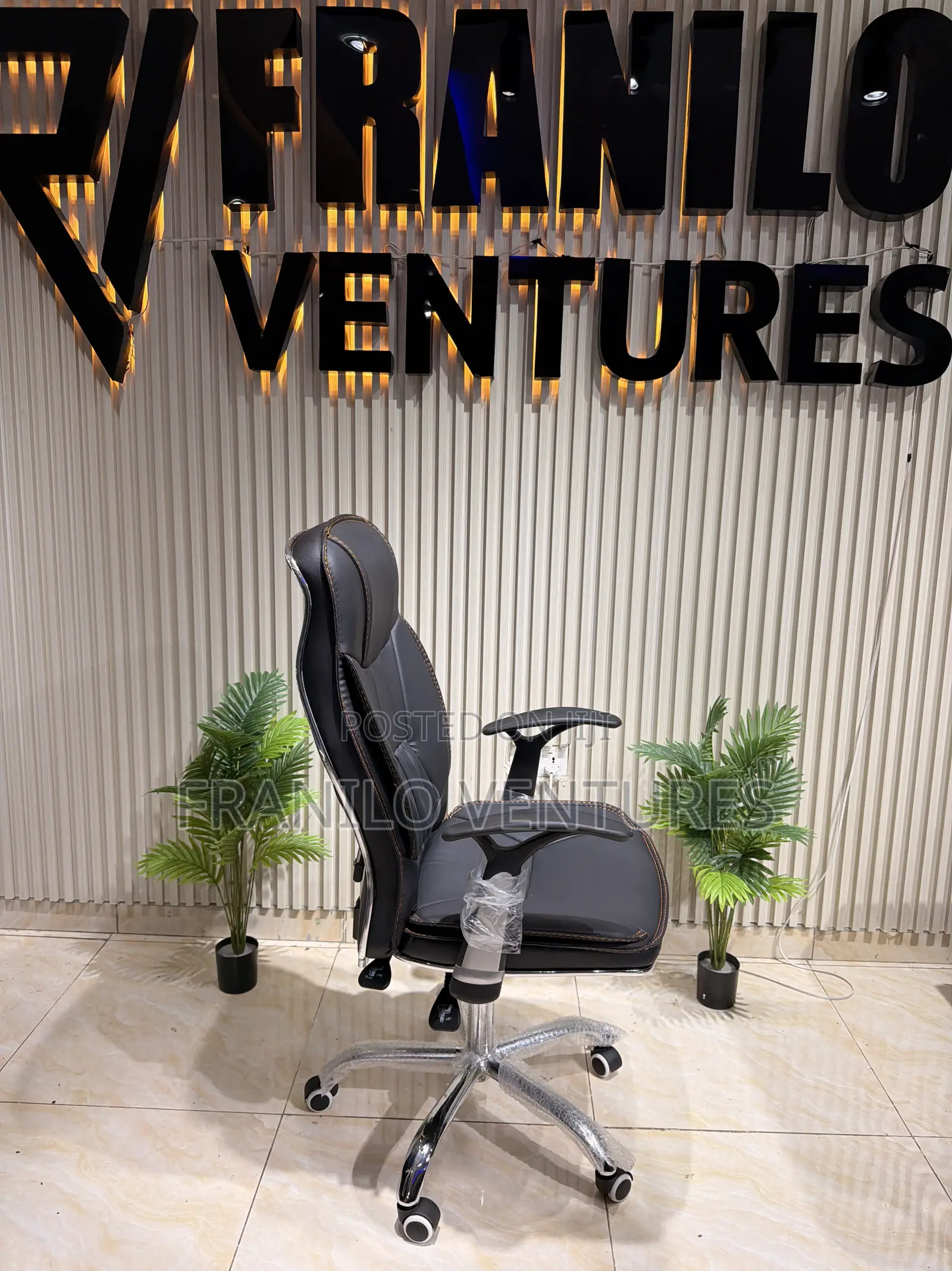Office Chair With Armrest