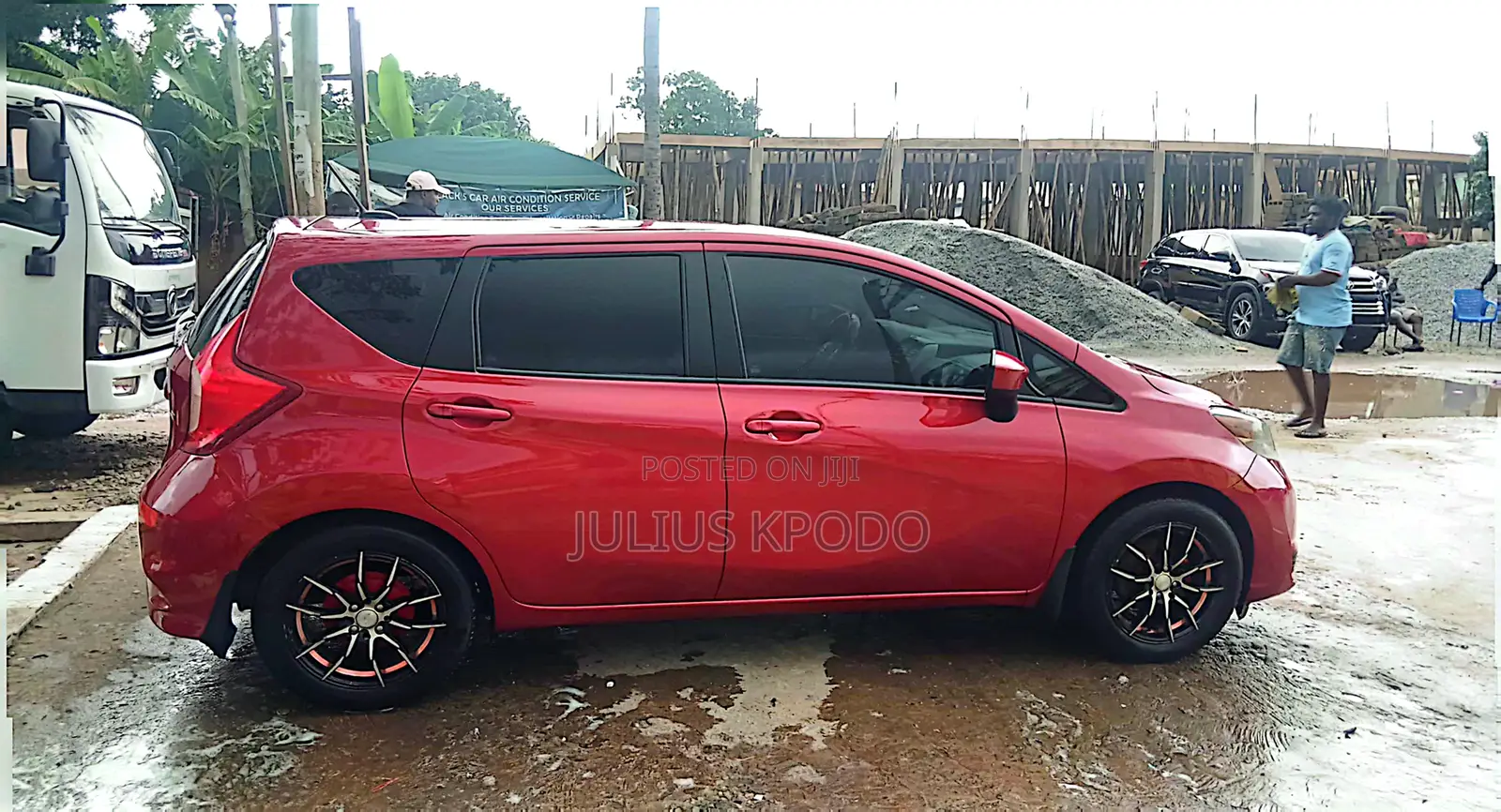 Nissan Versa 1.6 SV 2018 Red