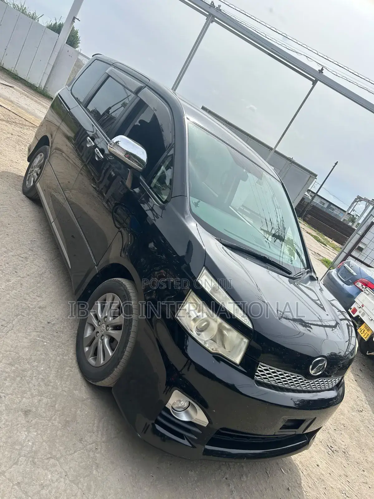Toyota Voxy 2012 Black