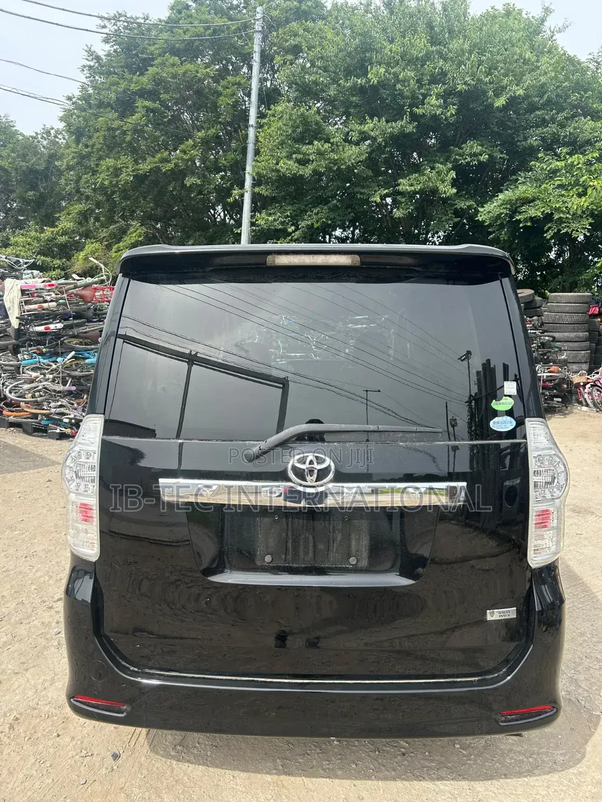 Toyota Voxy 2012 Black