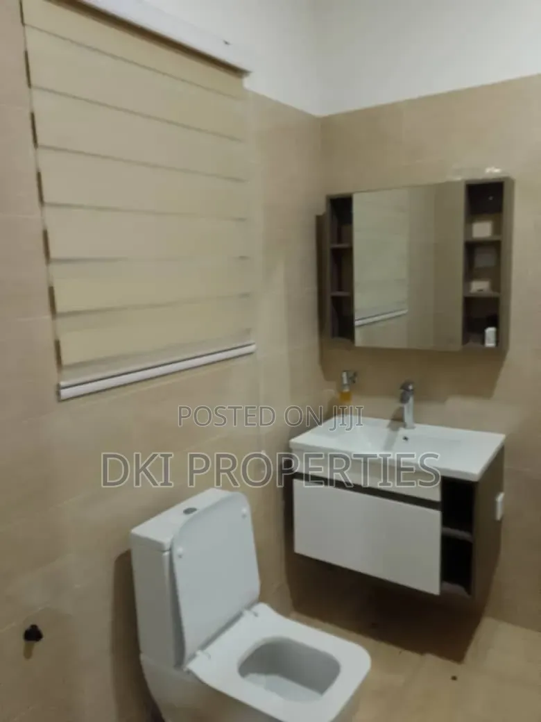 3bdrm House in Dki Properties, Sasaabi for rent