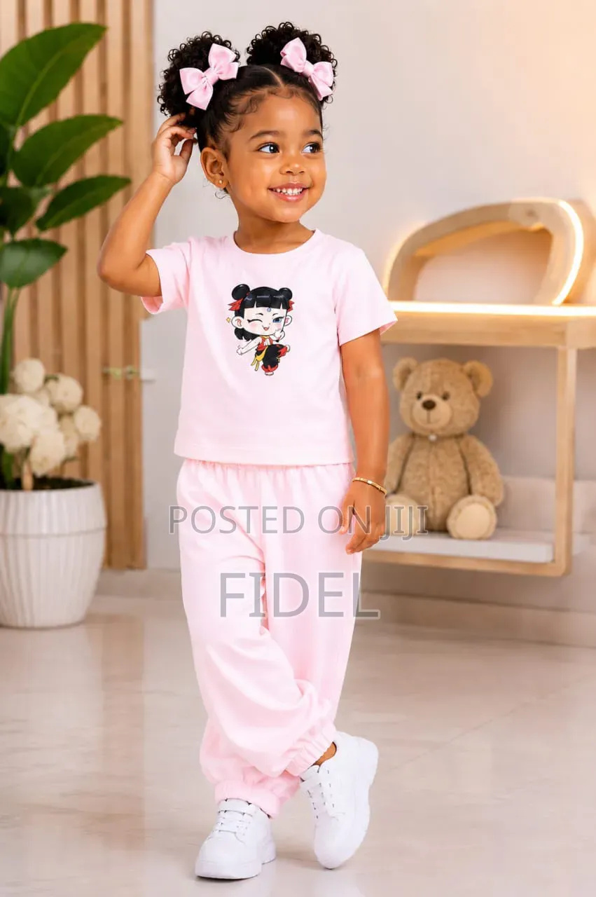 Trendy Unisex Kids 2-Piece Outfit – Cotton Top Polycotton Shorts