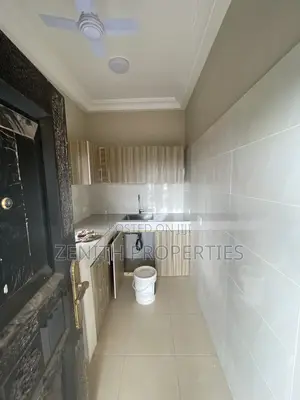 1bdrm Apartment in Zenith Properties, West Hills Mall Area for rent
