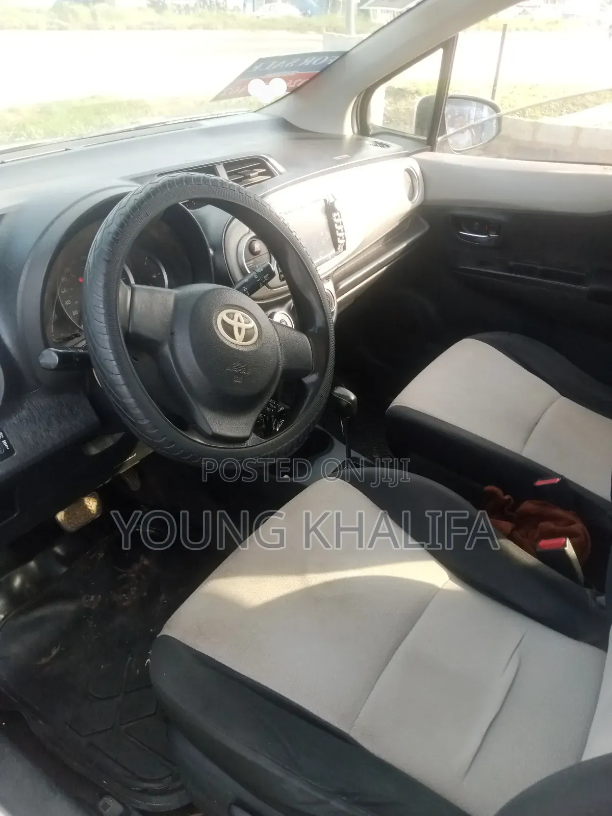 Toyota Yaris 2012 White