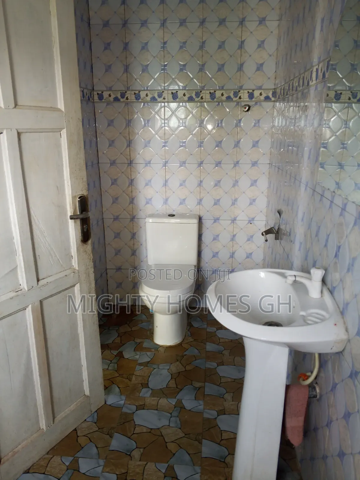 Studio Apartment in Mighty Homes, Kasoa for rent