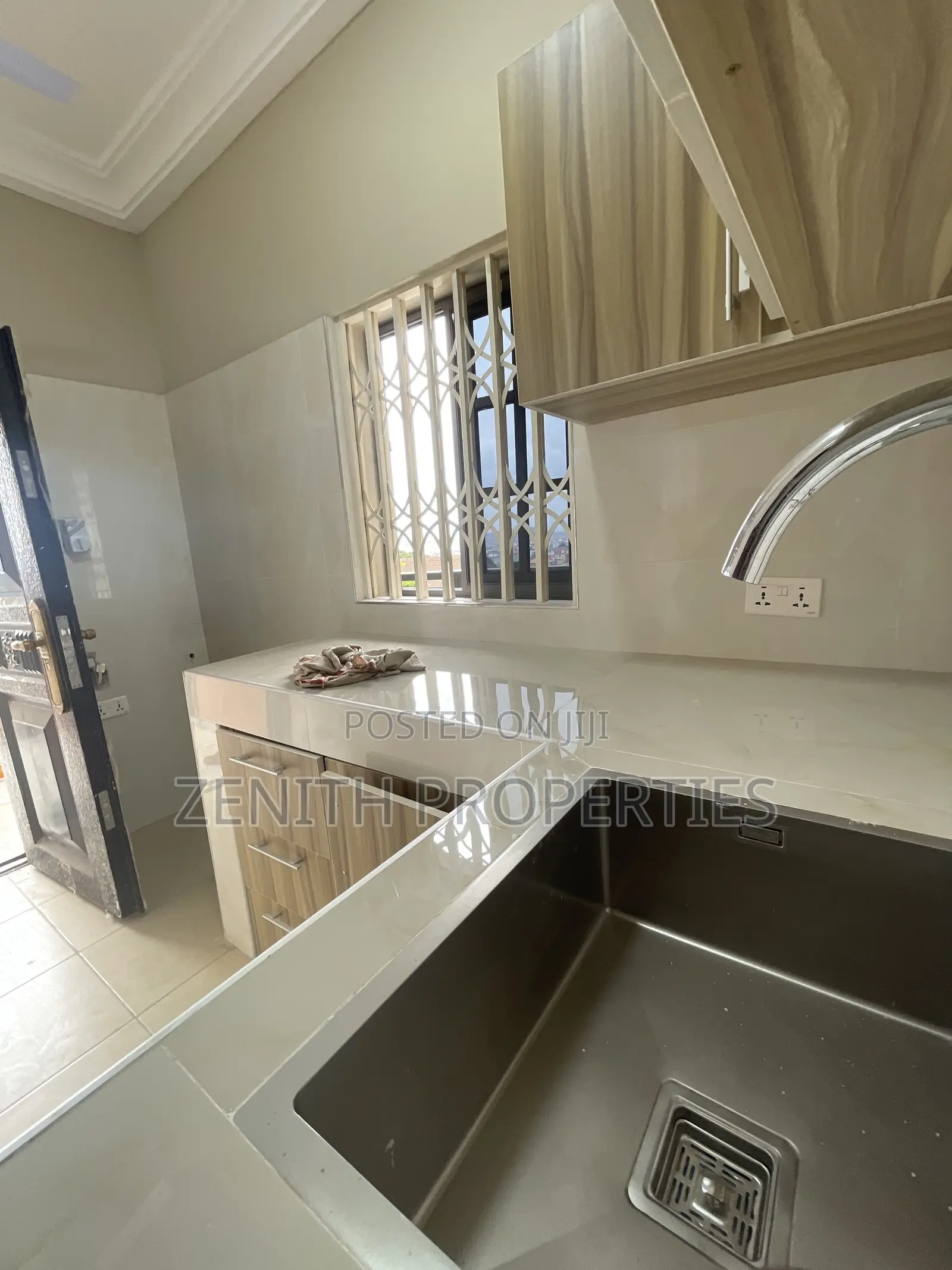 1bdrm Apartment in Zenith Properties, West Hills Mall Area for rent