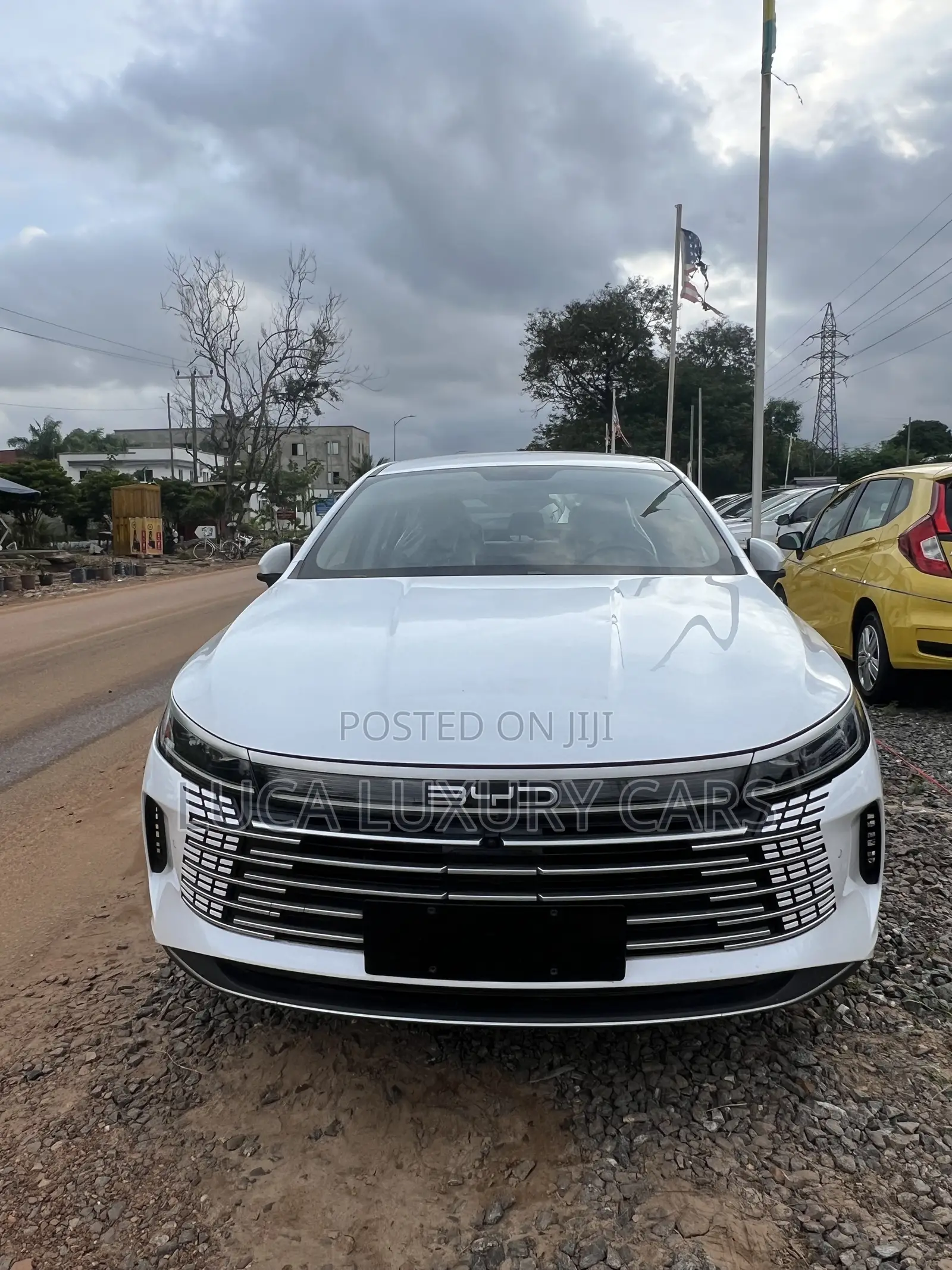 New BYD Destroyer 05 DM-i 1.5 Hybrid FWD 2024 White