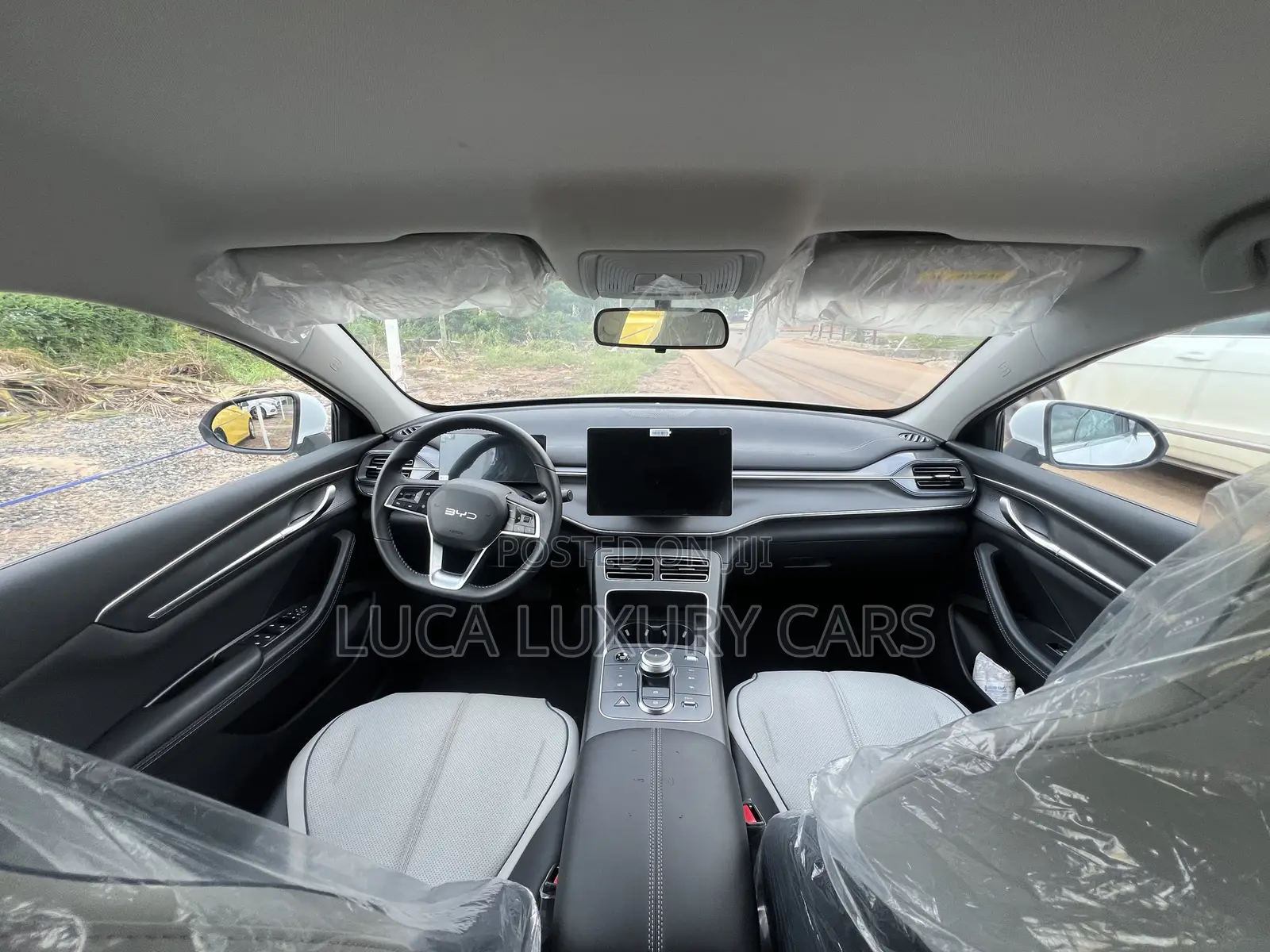 New BYD Destroyer 05 DM-i 1.5 Hybrid FWD 2024 White