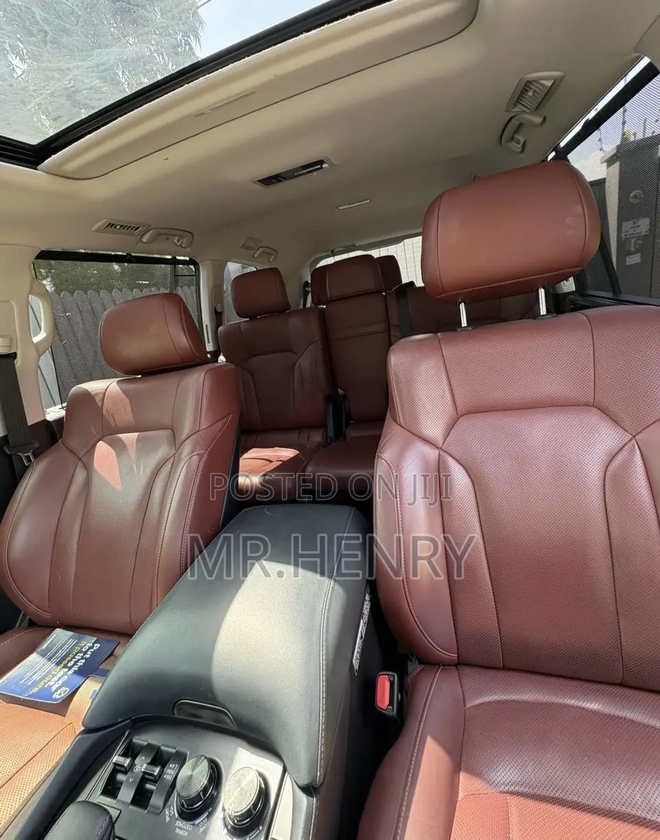 Lexus LX 570 (5 seats) AWD 2020 Gray
